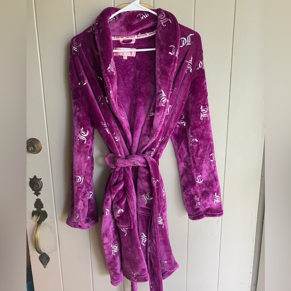 Juicy couture purple robe with glitter